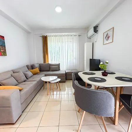 Adriatic Dream Haven C41 * Golem (Tirana)